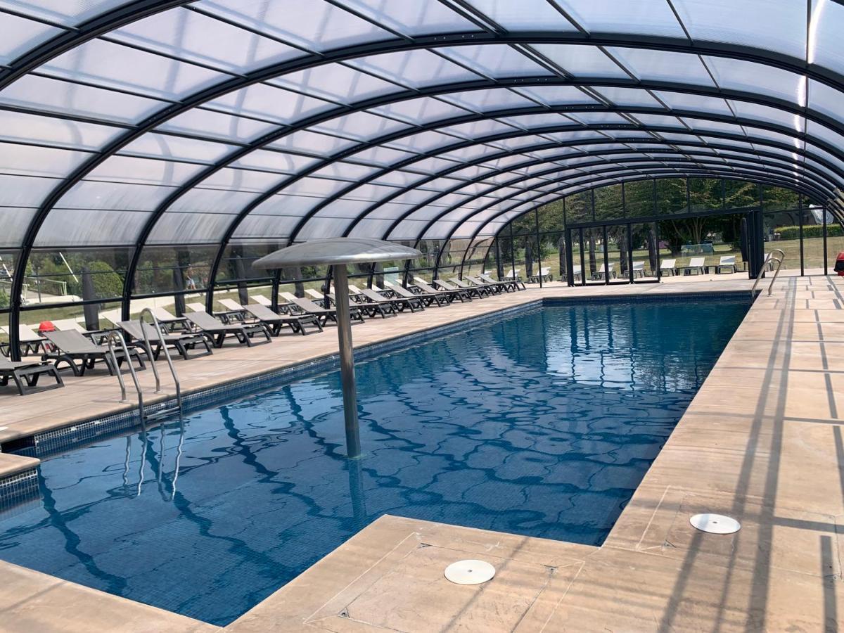 Amiraute Hotel Golf Deauville Тук Экстерьер фото