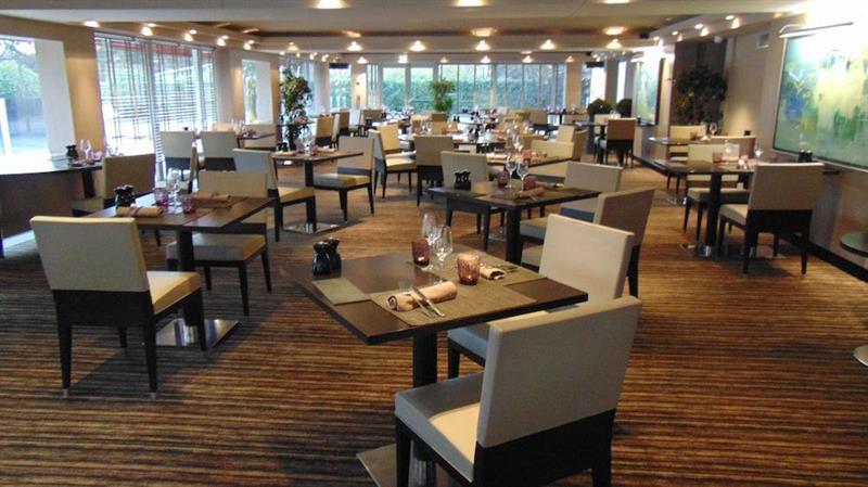 Amiraute Hotel Golf Deauville Тук Экстерьер фото